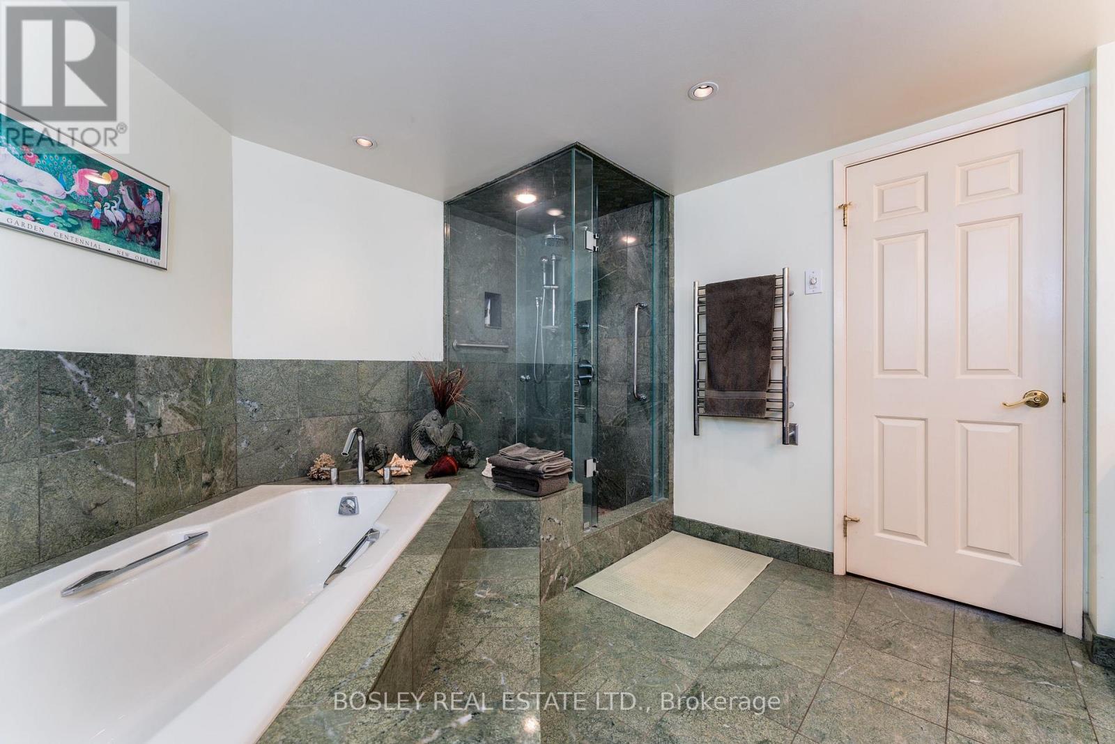 #605 160 FREDERICK STREET - 15