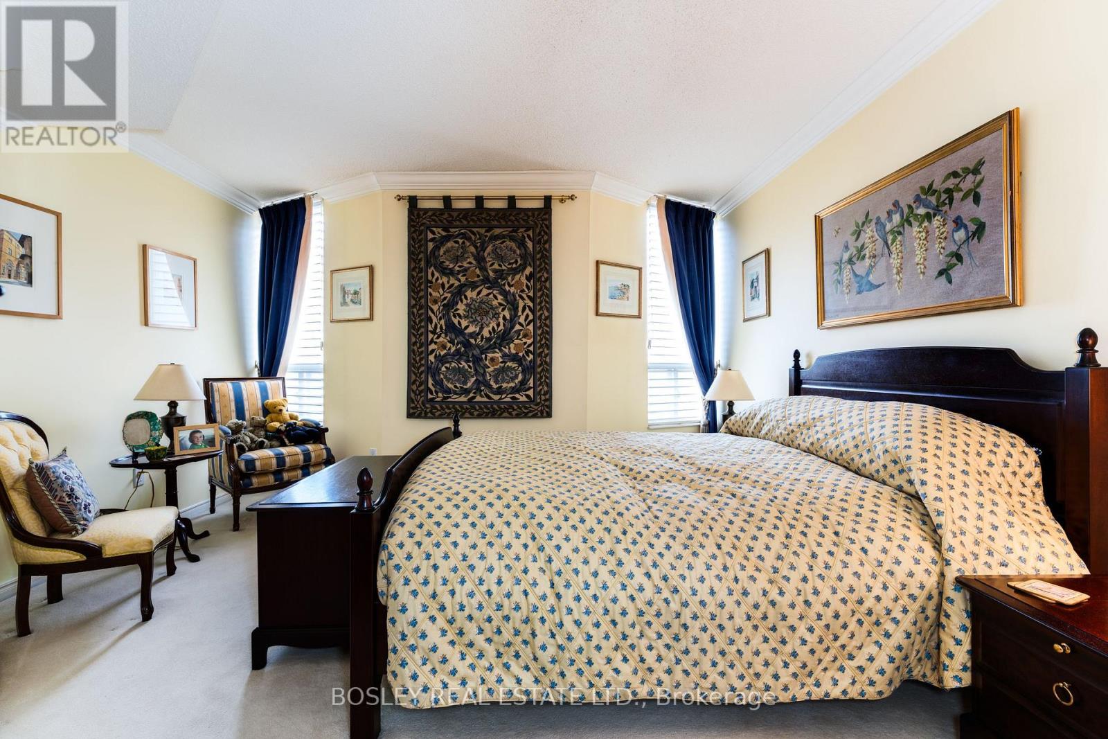 #605 160 FREDERICK STREET - 19
