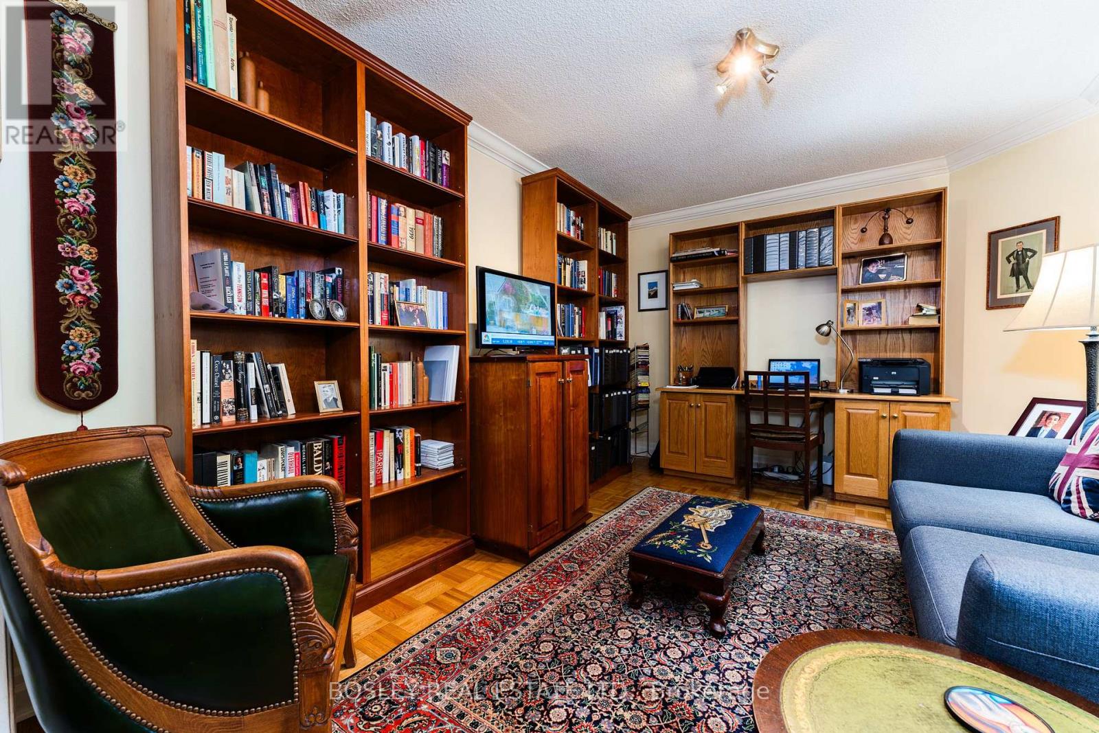 #605 160 FREDERICK STREET - 22