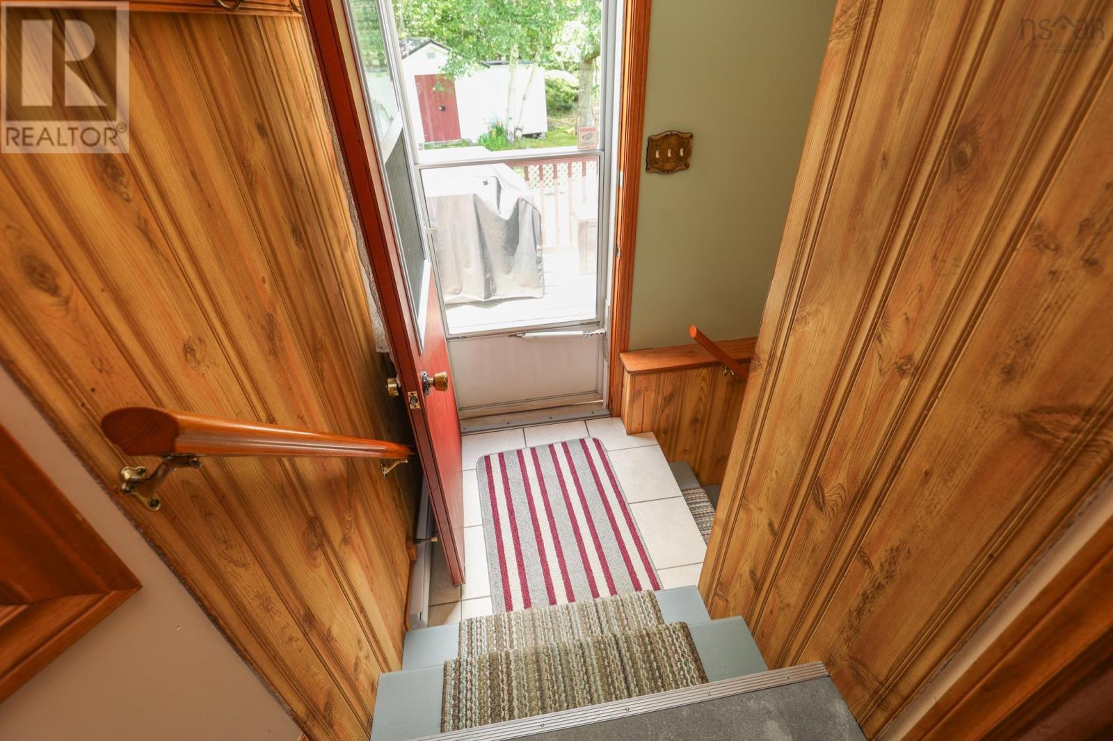 Property 32 of 38 of 998 Mood Road