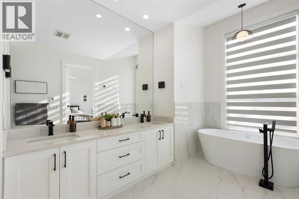 Single Family House for Sale in   Avenue NE Tuxedo Park Calgary 