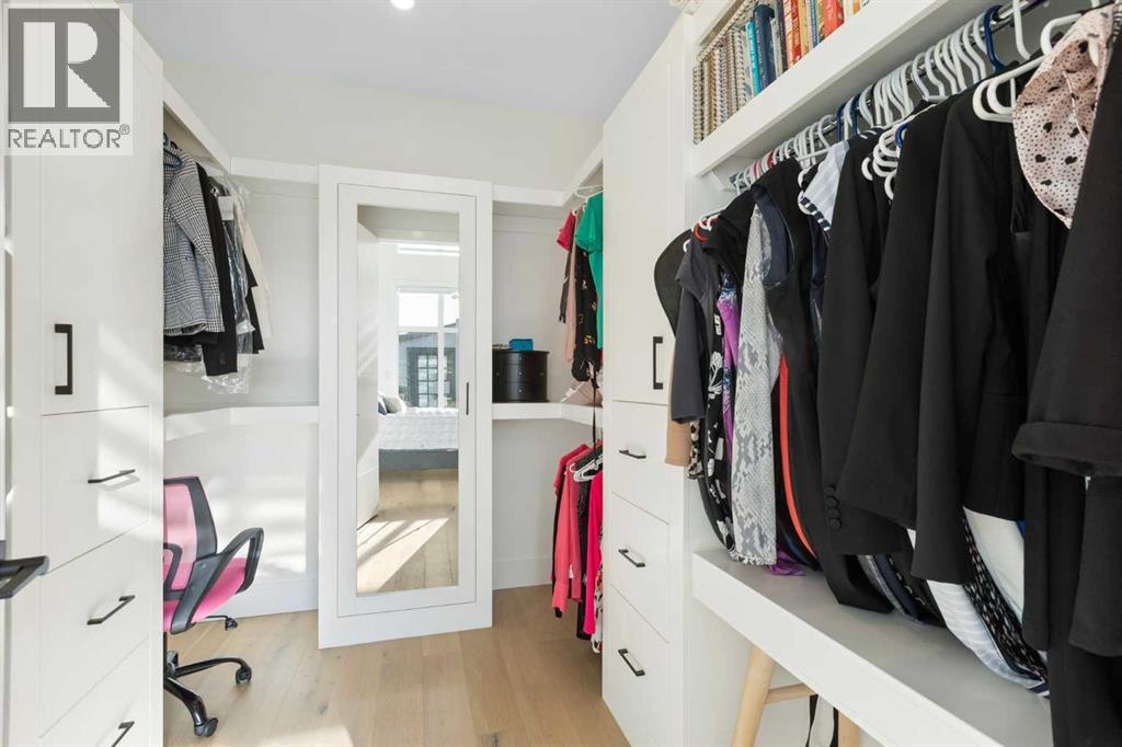 Single Family House for Sale in   Avenue NE Tuxedo Park Calgary 