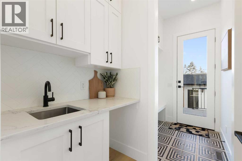 Single Family House for Sale in   Avenue NE Tuxedo Park Calgary 