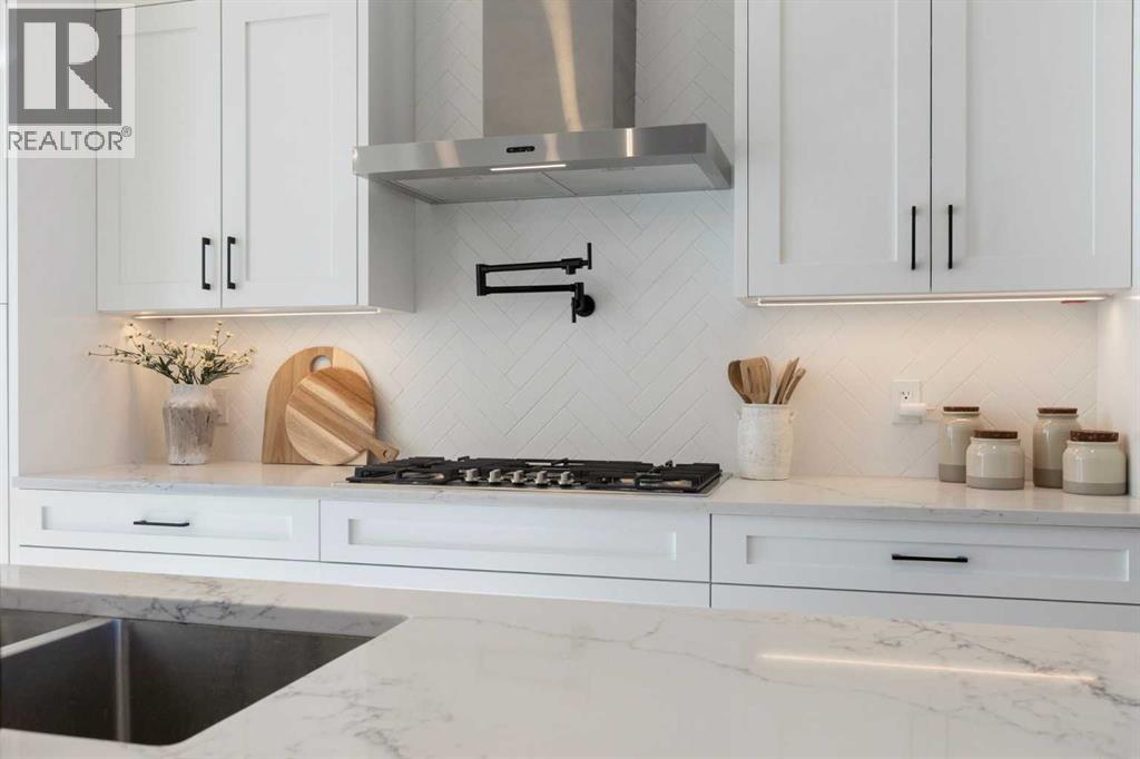 Single Family House for Sale in   Avenue NE Tuxedo Park Calgary 