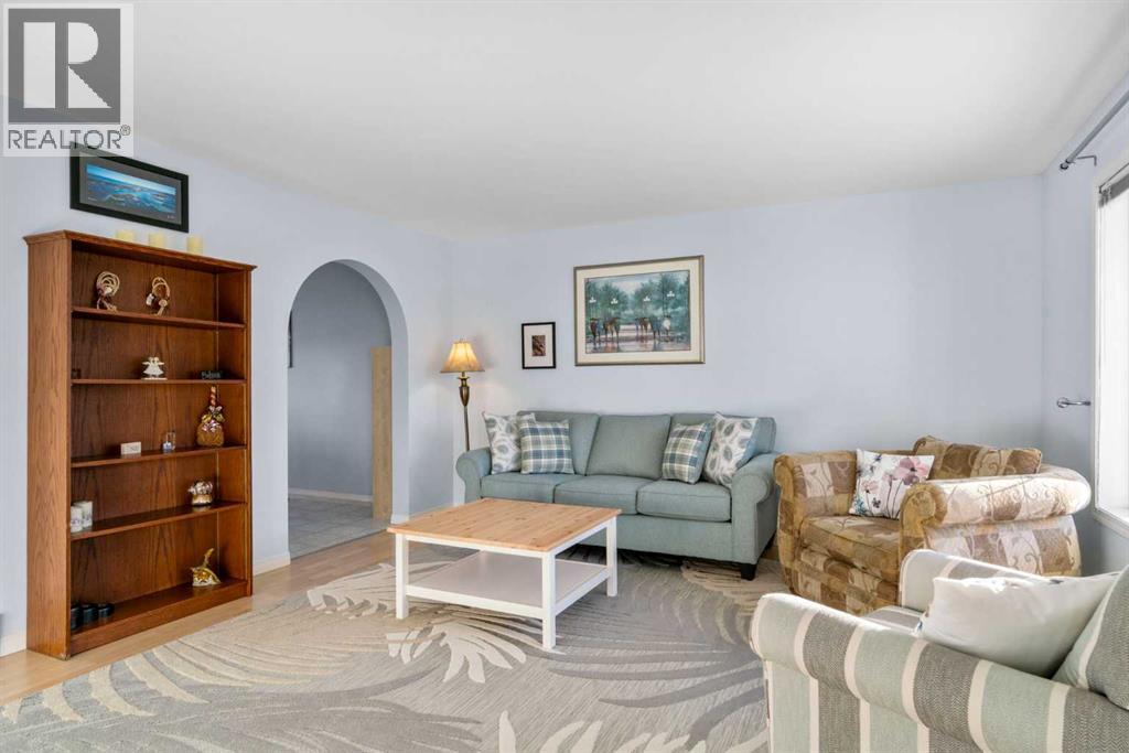 
          4 Stonegate Drive Northwest
            <br/>
            <span>Airdrie</span>
            , 
            <span>AB</span>
             <span>T4B2T2</span>
         - Photo 9