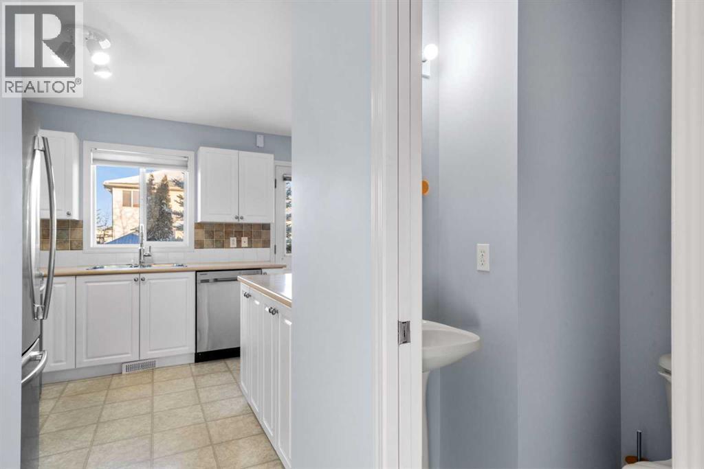 
          4 Stonegate Drive Northwest
            <br/>
            <span>Airdrie</span>
            , 
            <span>AB</span>
             <span>T4B2T2</span>
         - Photo 11