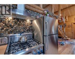 274 Merryman Drive, Mayne Island, BC V0N2J2 Photo 12