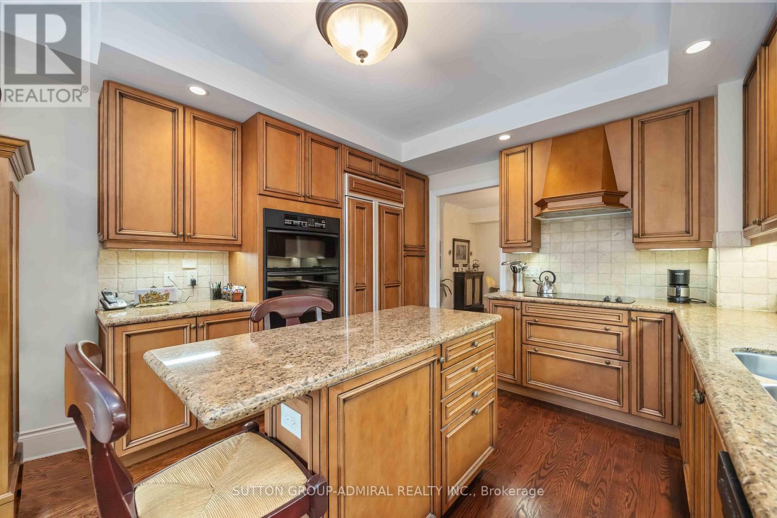 #207 7071 BAYVIEW AVENUE - 20