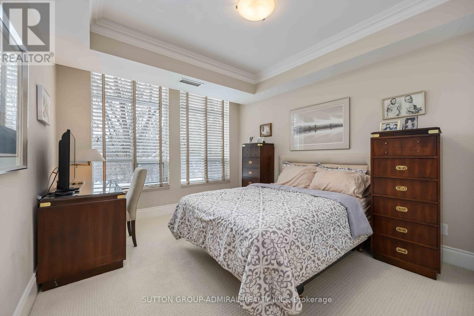 #207 7071 BAYVIEW AVENUE - 23