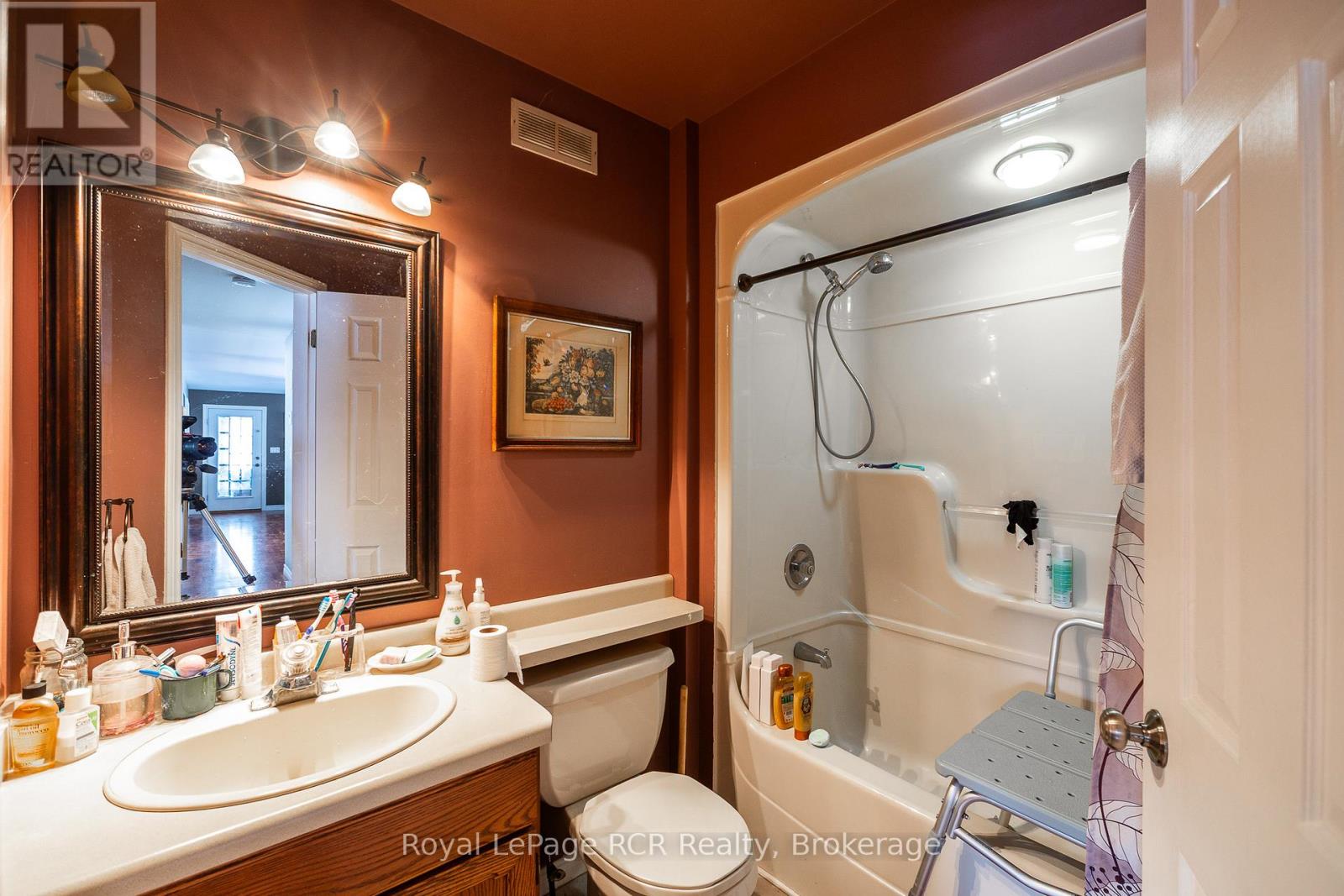 837 7TH AVENUE - 22