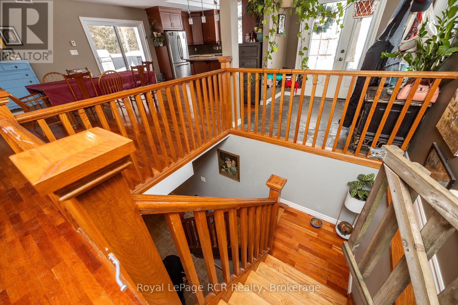 837 7TH AVENUE - 28