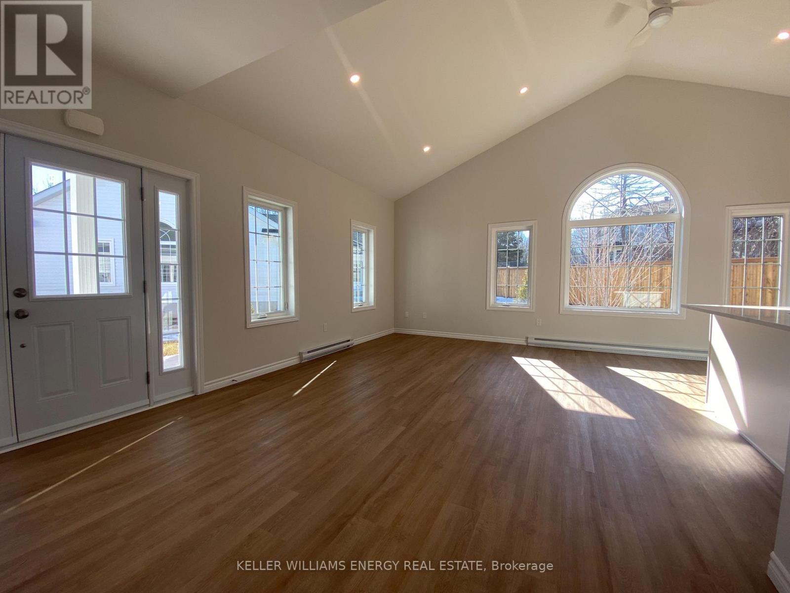 203 - 300 CROFT STREET - Photo 3 of 15, Port Hope, Ontario