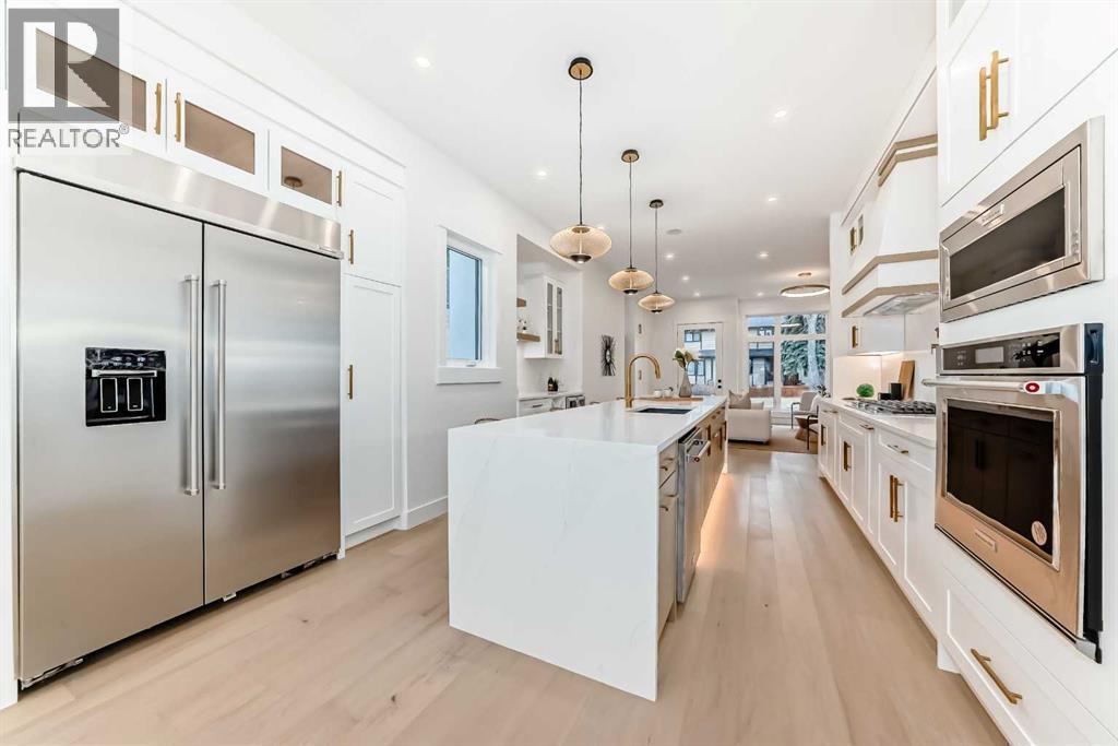 Single Family House for Sale in   Avenue NW Tuxedo Park Calgary 