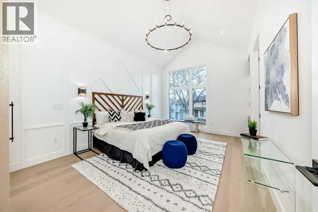 Single Family House for Sale in   Avenue NW Tuxedo Park Calgary 