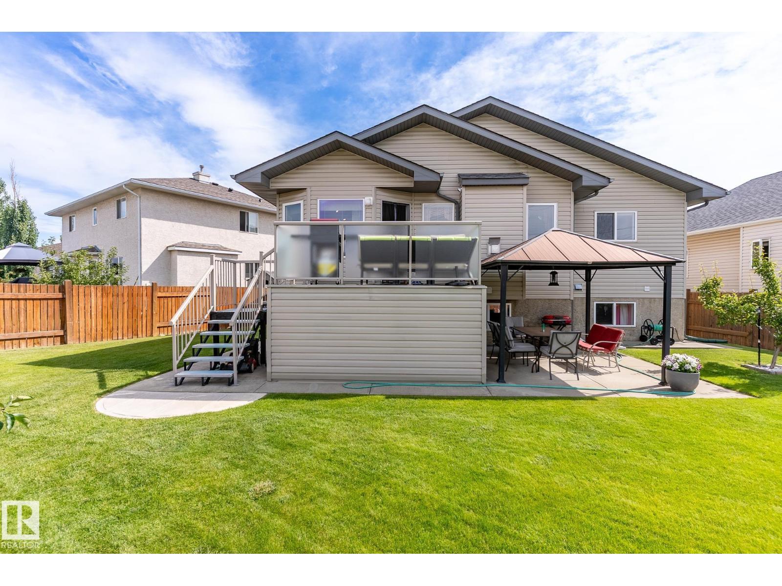 7335 164 AV NW, Edmonton