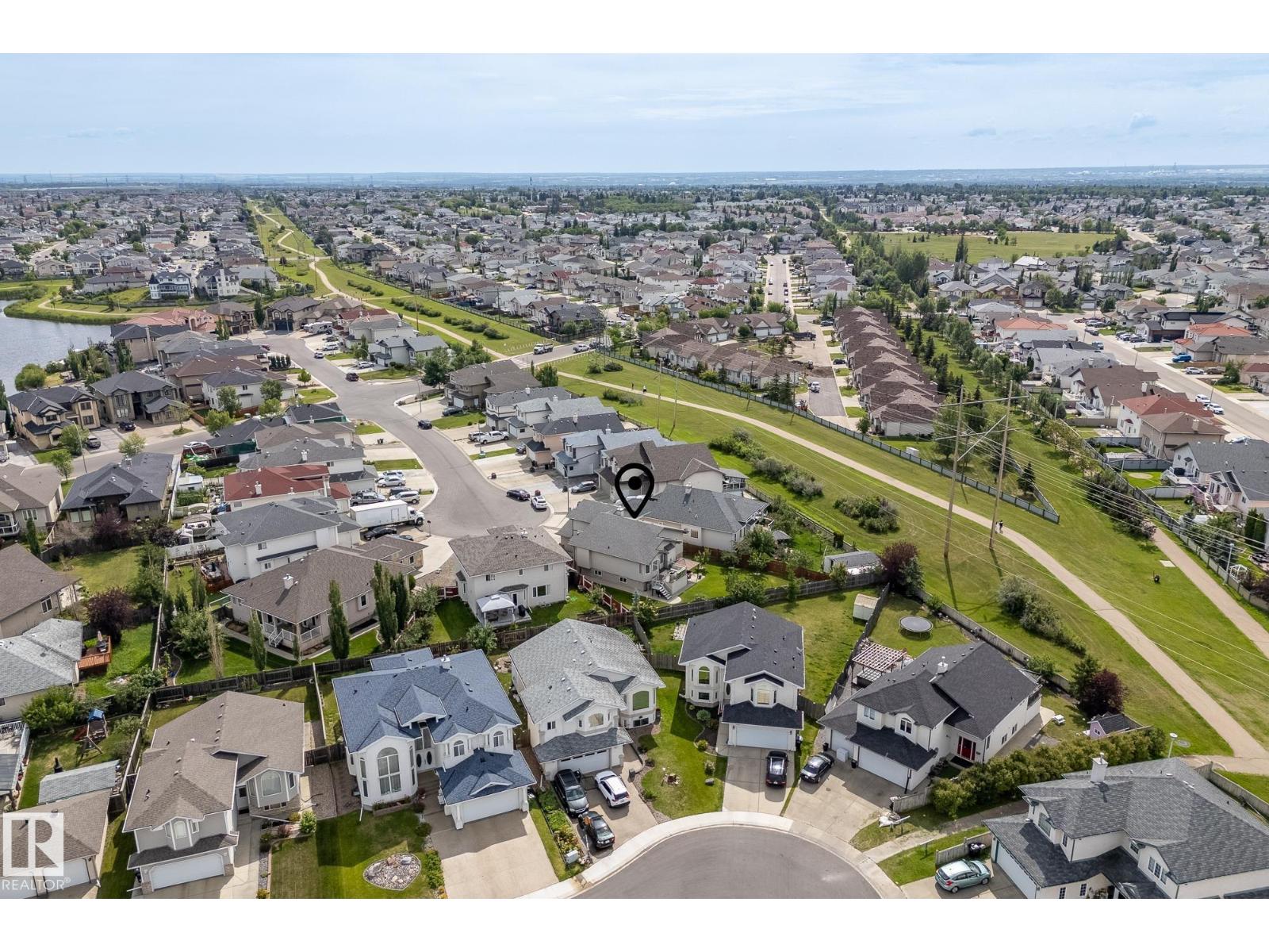 7335 164 AV NW, Edmonton