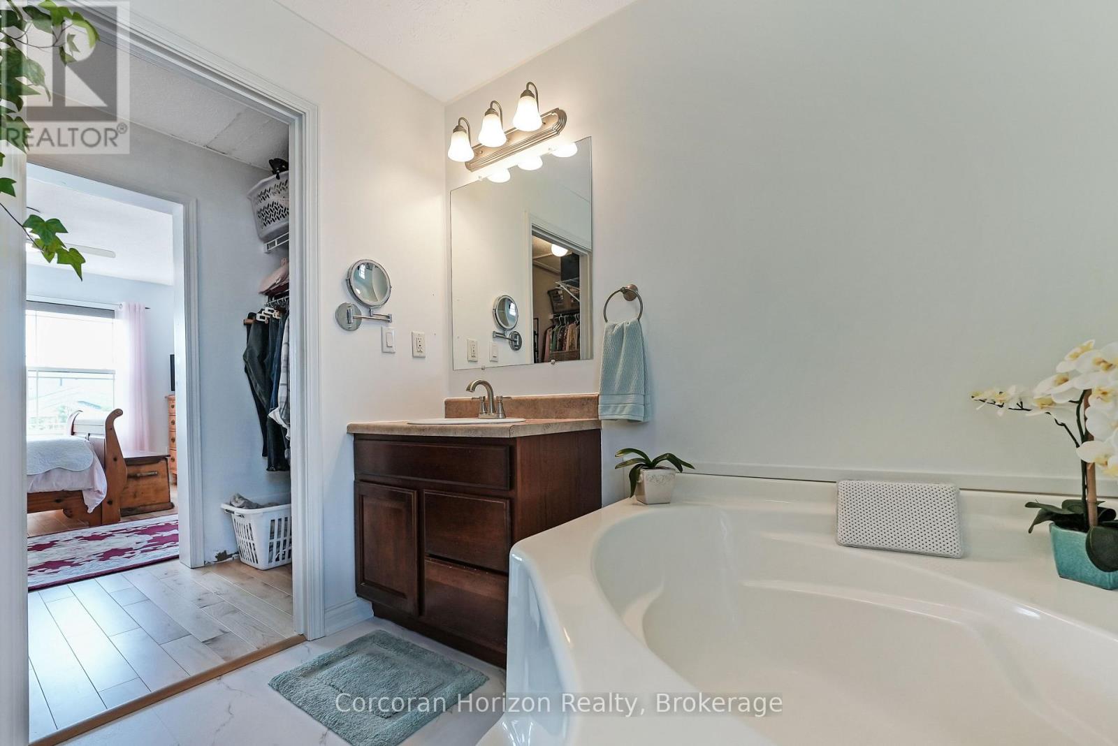 53 CREEKSIDE CIRCLE - 30