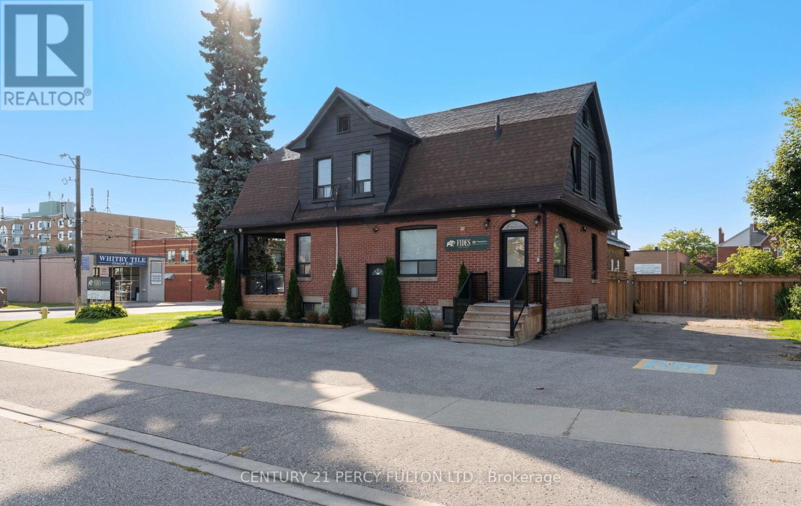 LOWER - 228 BROCK STREET N