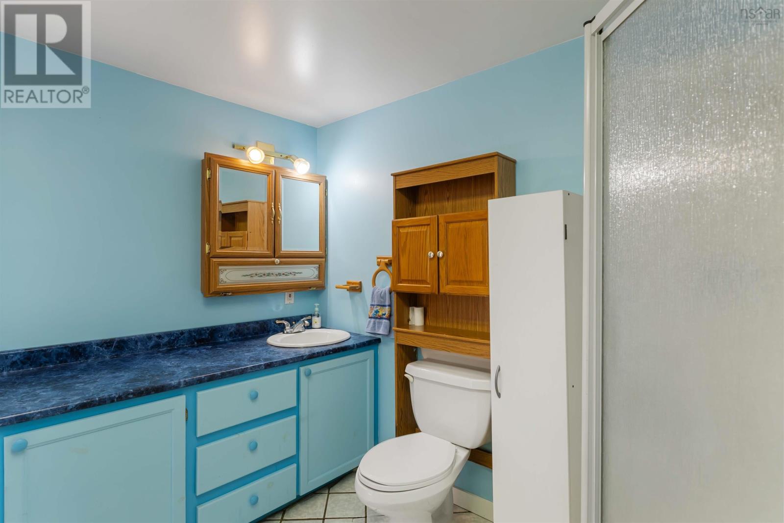 Property 26 of 51 of 2284 Highway 201