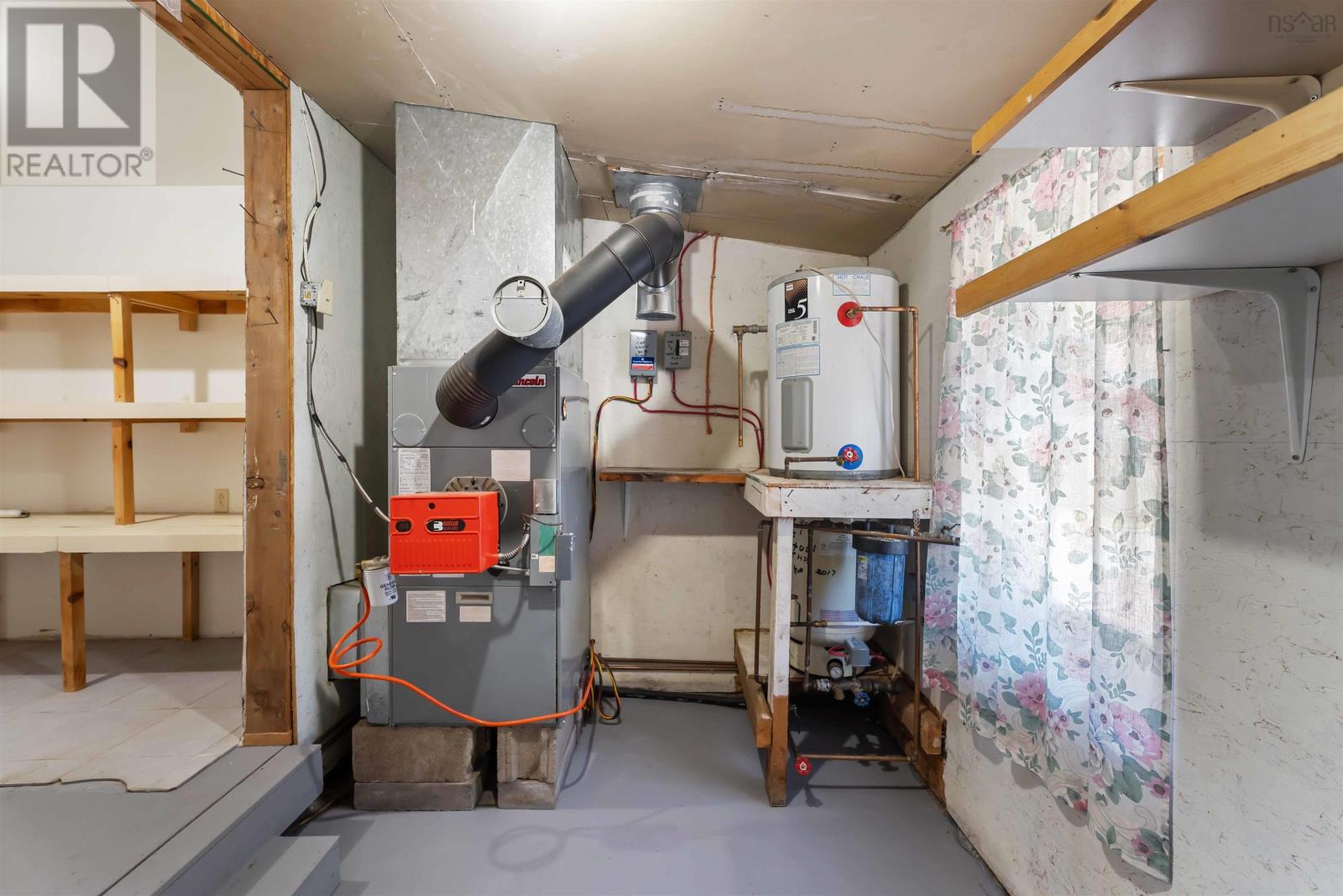 Property 30 of 51 of 2284 Highway 201