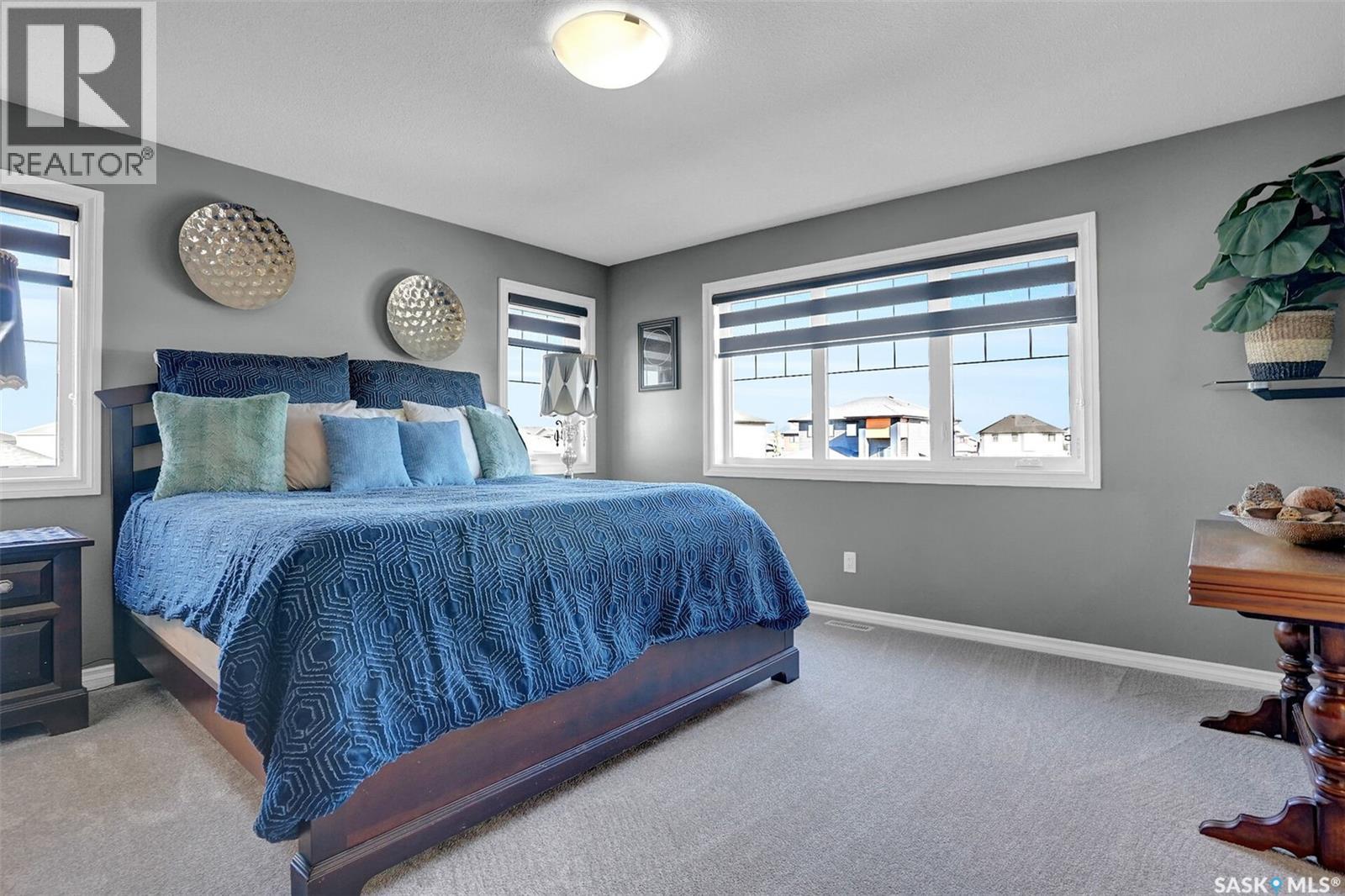 25 Hudson DRIVE - 25