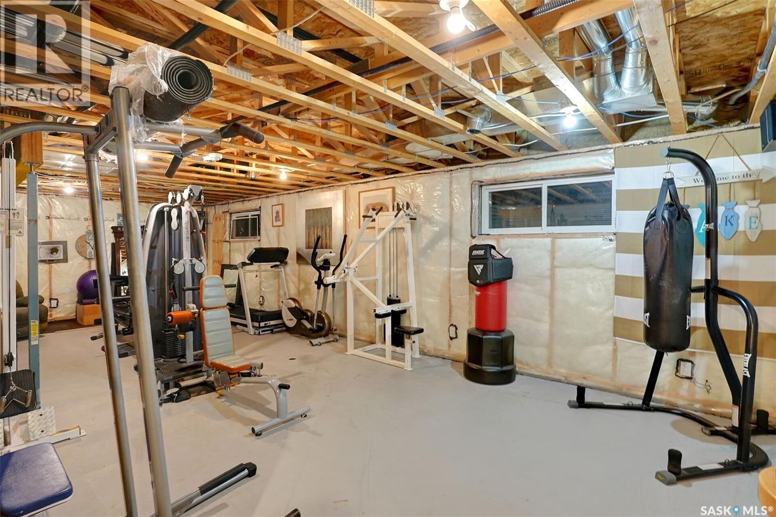 25 Hudson DRIVE - 37