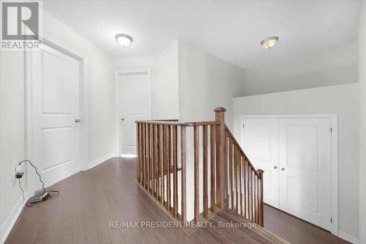 3 DALE MEADOWS ROAD - 19
