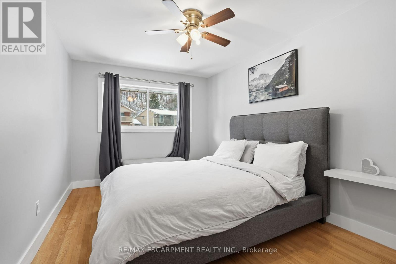 Single Family House for Sale in UPPER   KIMBERLY DRIVE Hamilton (Rosedale) 