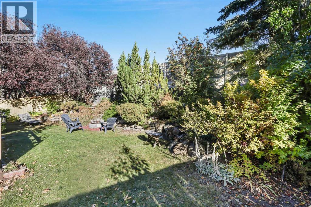 Single Family House for Sale in  Douglas Ridge Green SE Douglasdale/Glen Calgary 