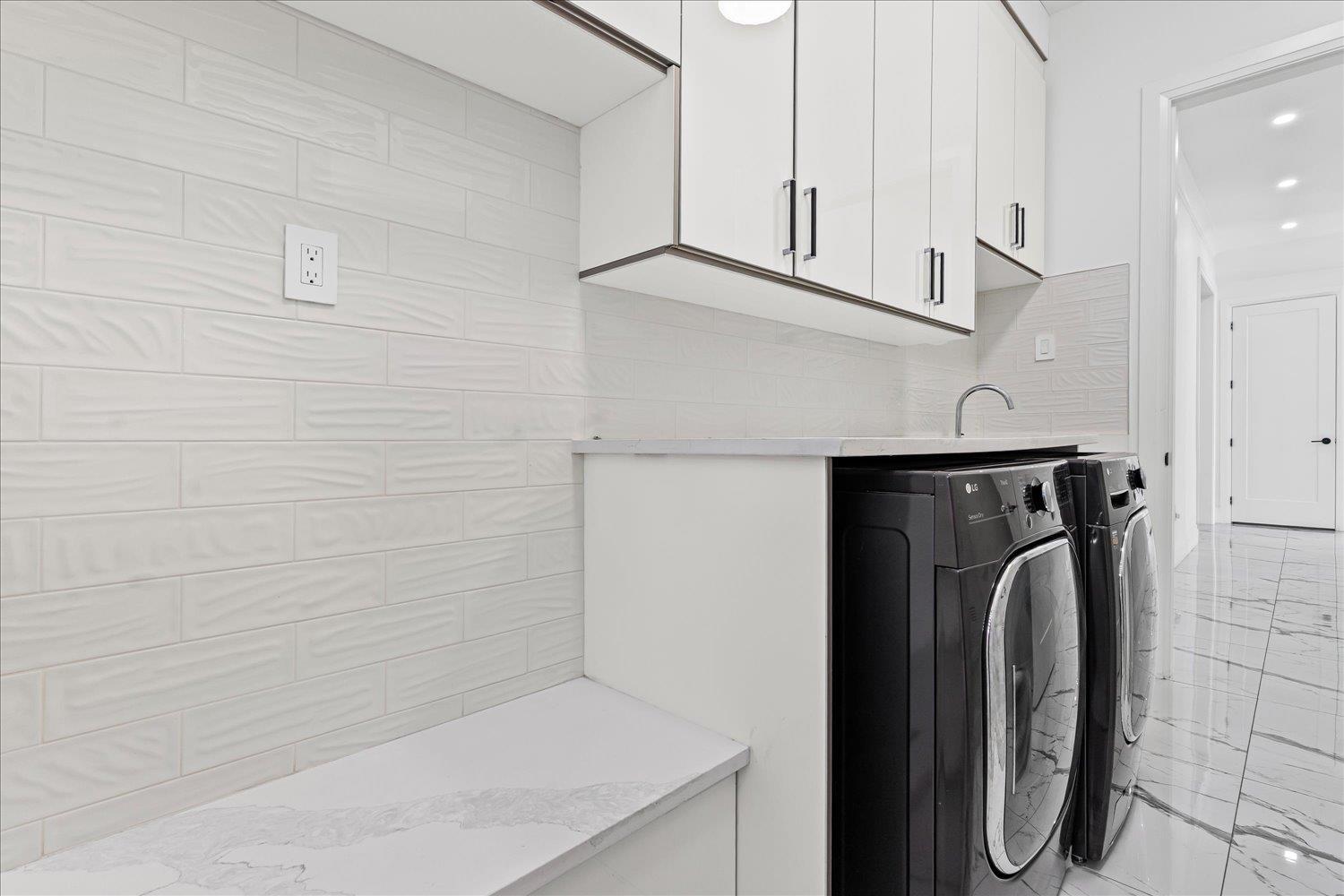 32597 WILLINGDON CRESCENT, Abbotsford