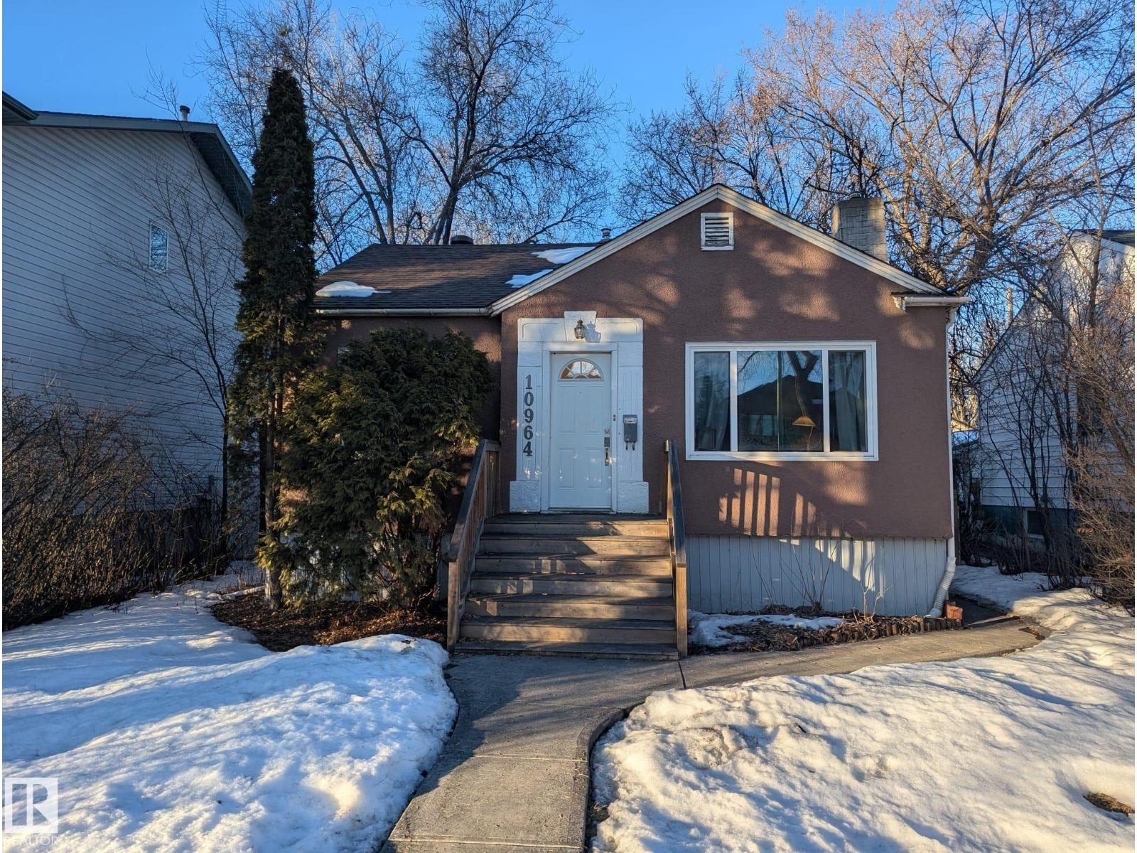10964 74 AV NW, Edmonton