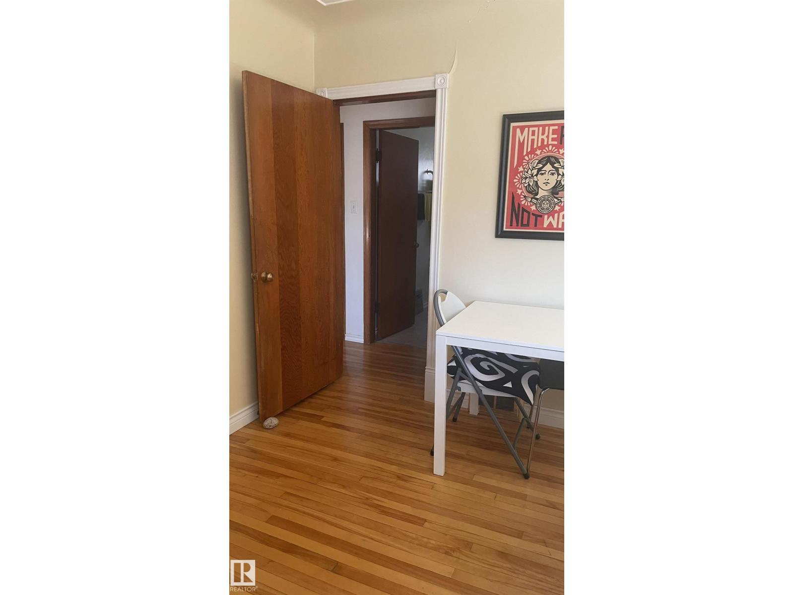 10964 74 AV NW, Edmonton