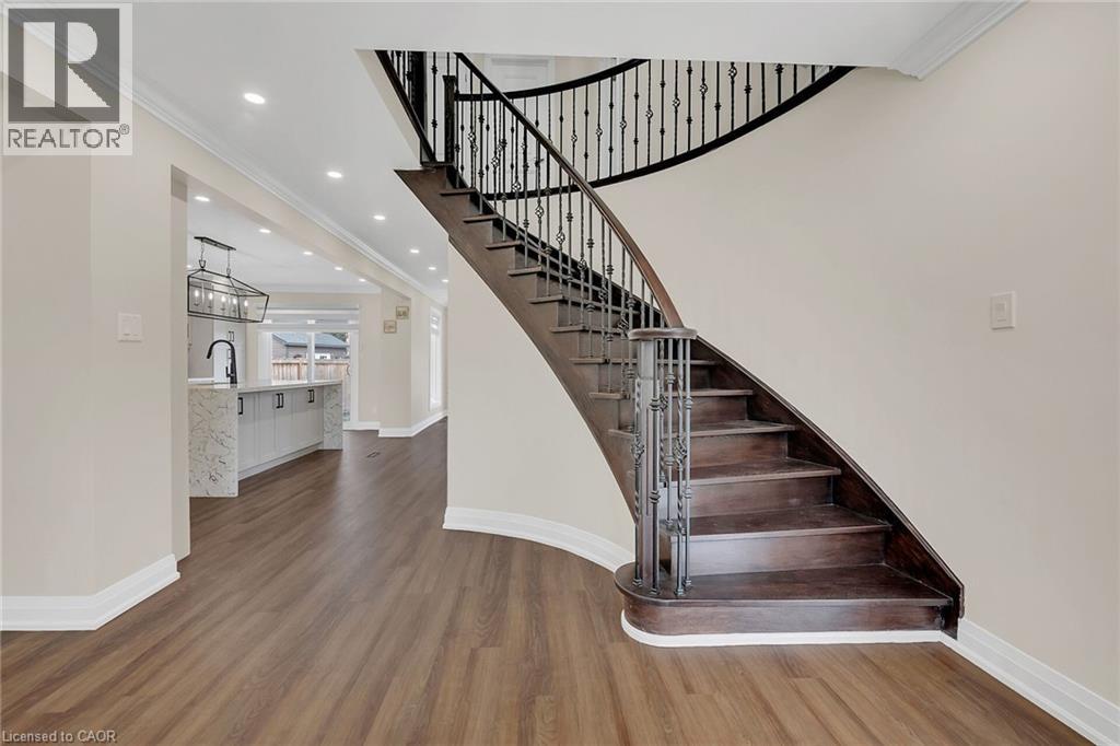 125 VALERA DRIVE - 21
