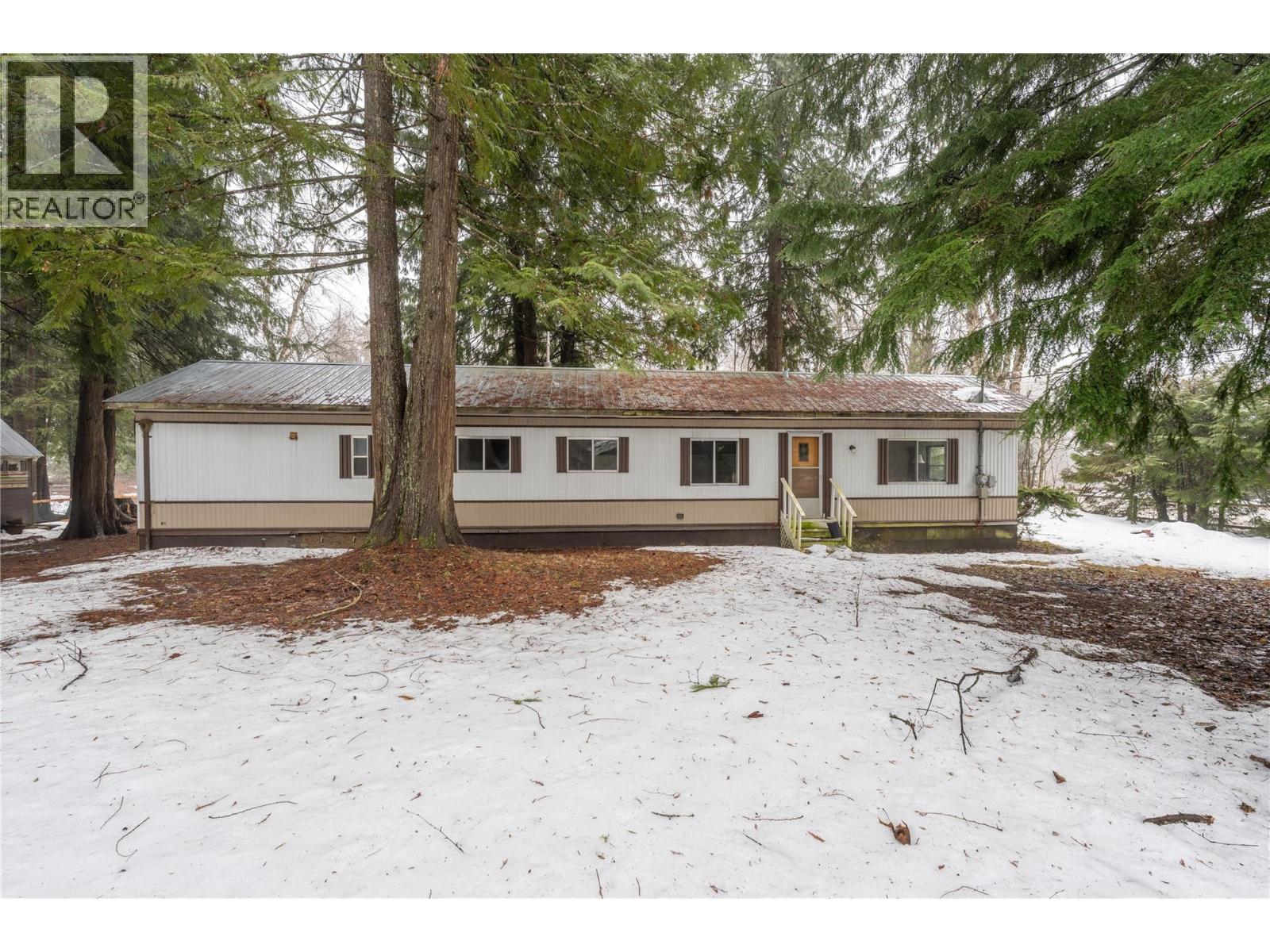 3666 Catherwood Road, Revelstoke