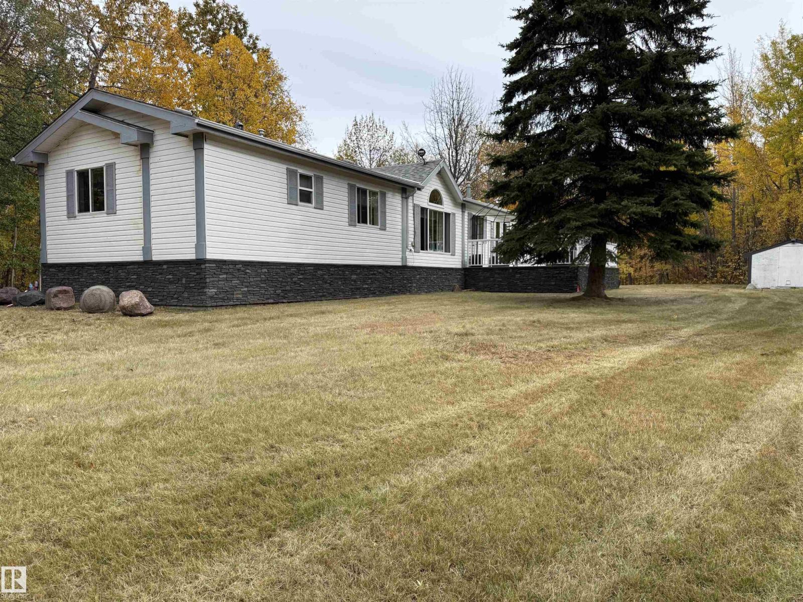 #90 47424 RGE RD 20 - Photo 2 of 16, Rural Leduc County, Alberta