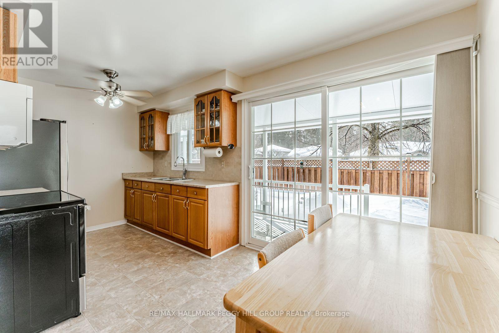 2 MCQUEEN STREET - Photo 4 of 19, Essa (Angus), Ontario