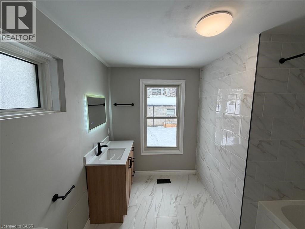 169 OTTAWA Unit 1 photo 4