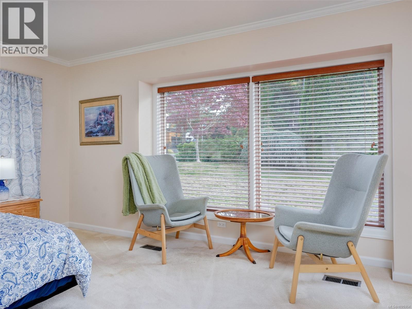  3914 Gibson Court, Saanich