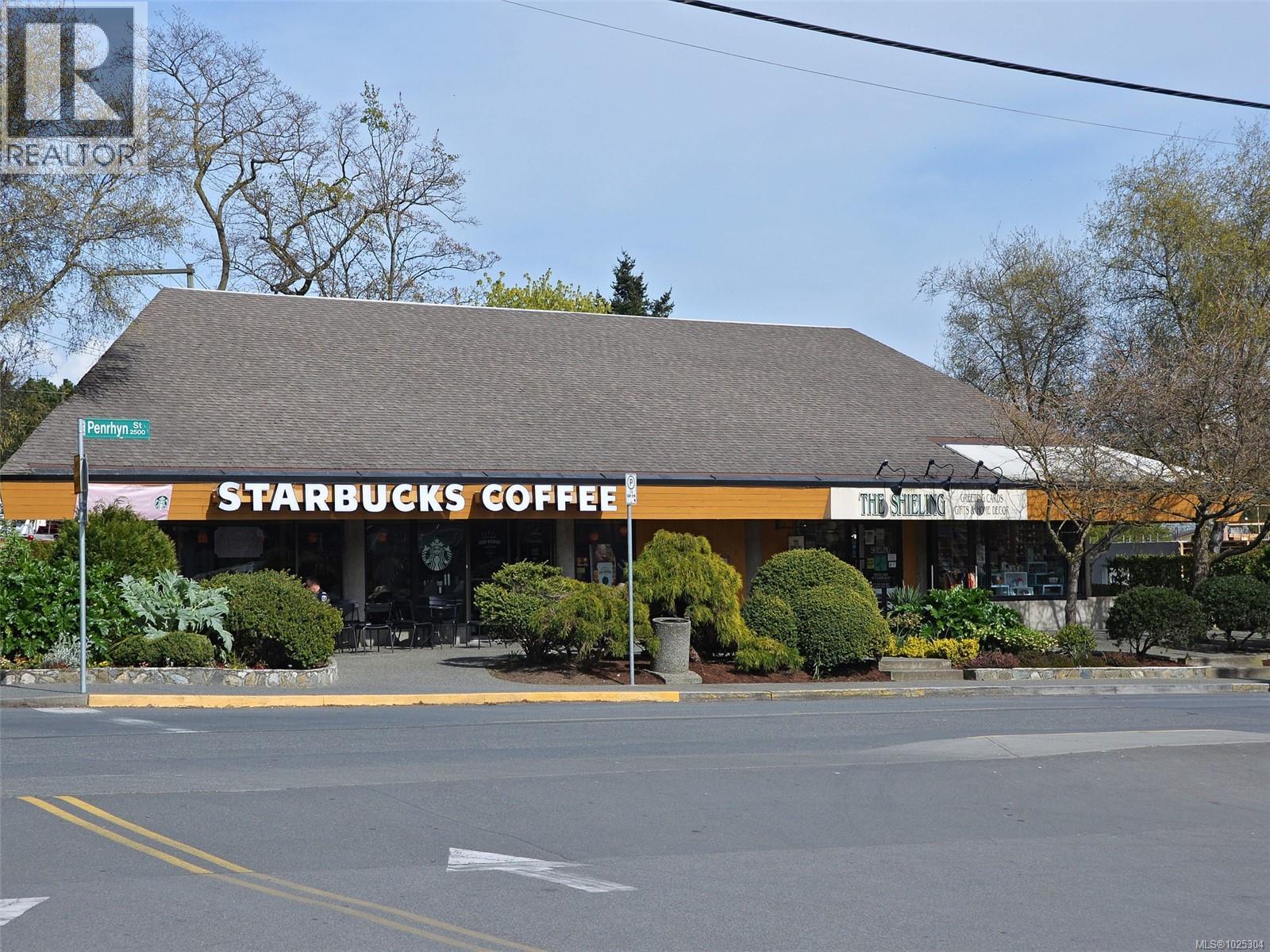  3914 Gibson Court, Saanich