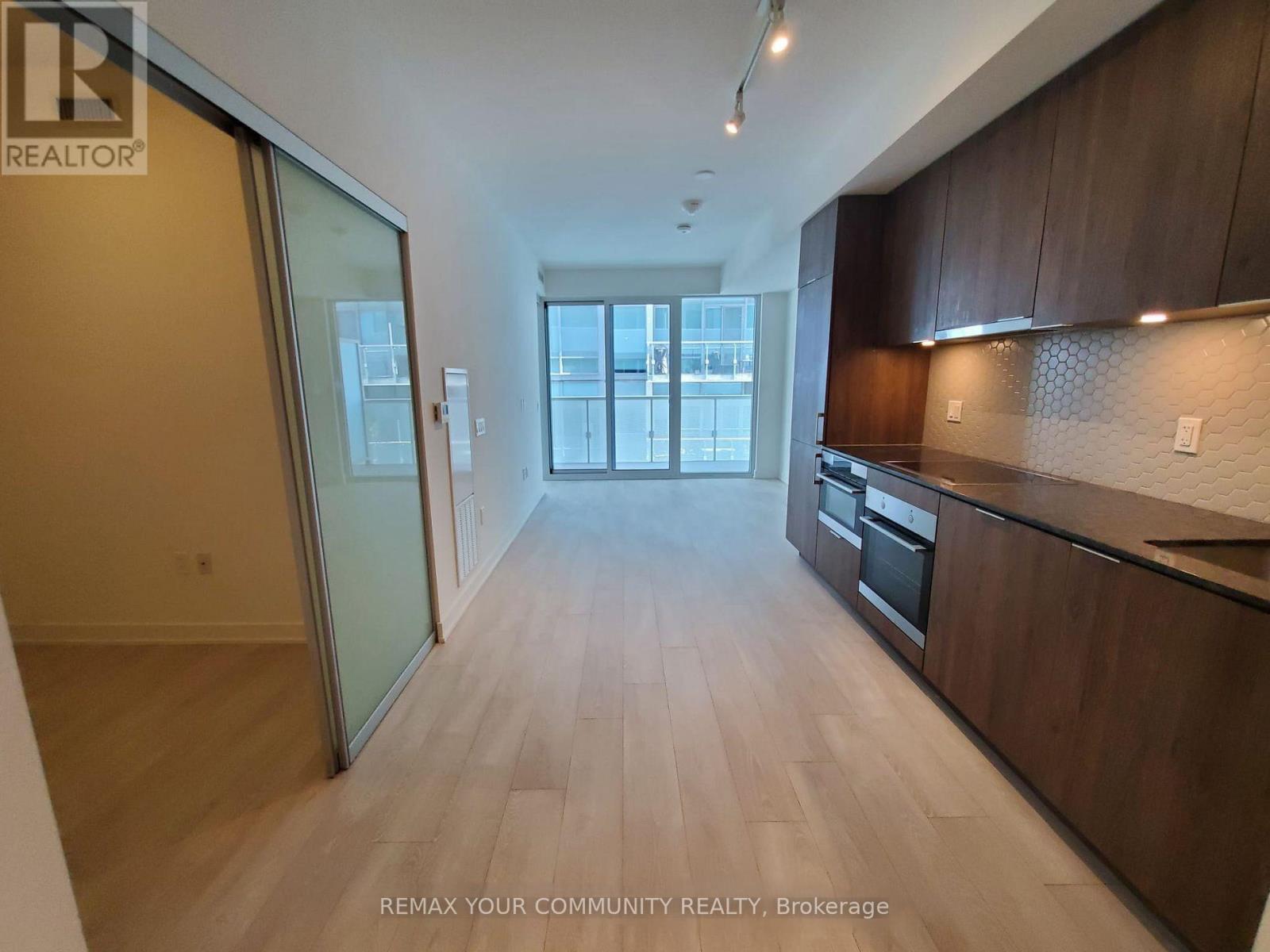 #408 15 QUEENS QUAY E - 1