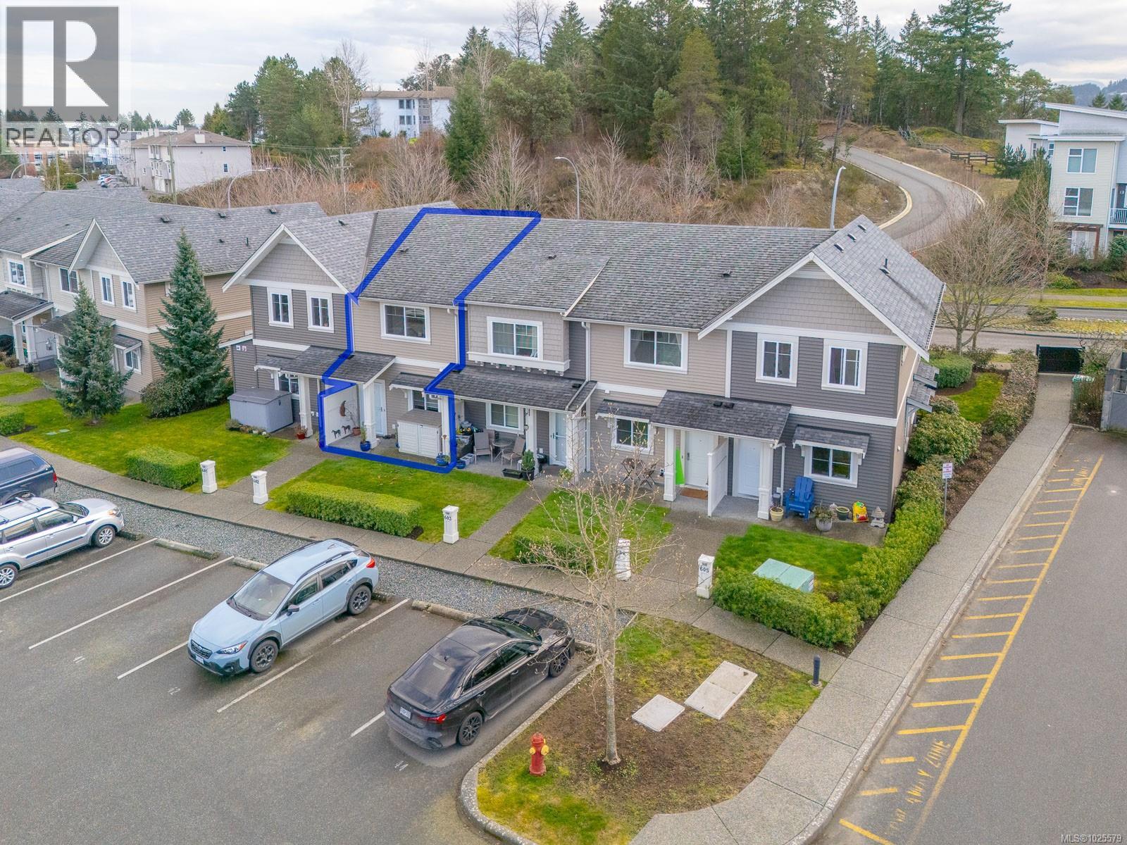 602 1675 Crescent View Dr, Nanaimo