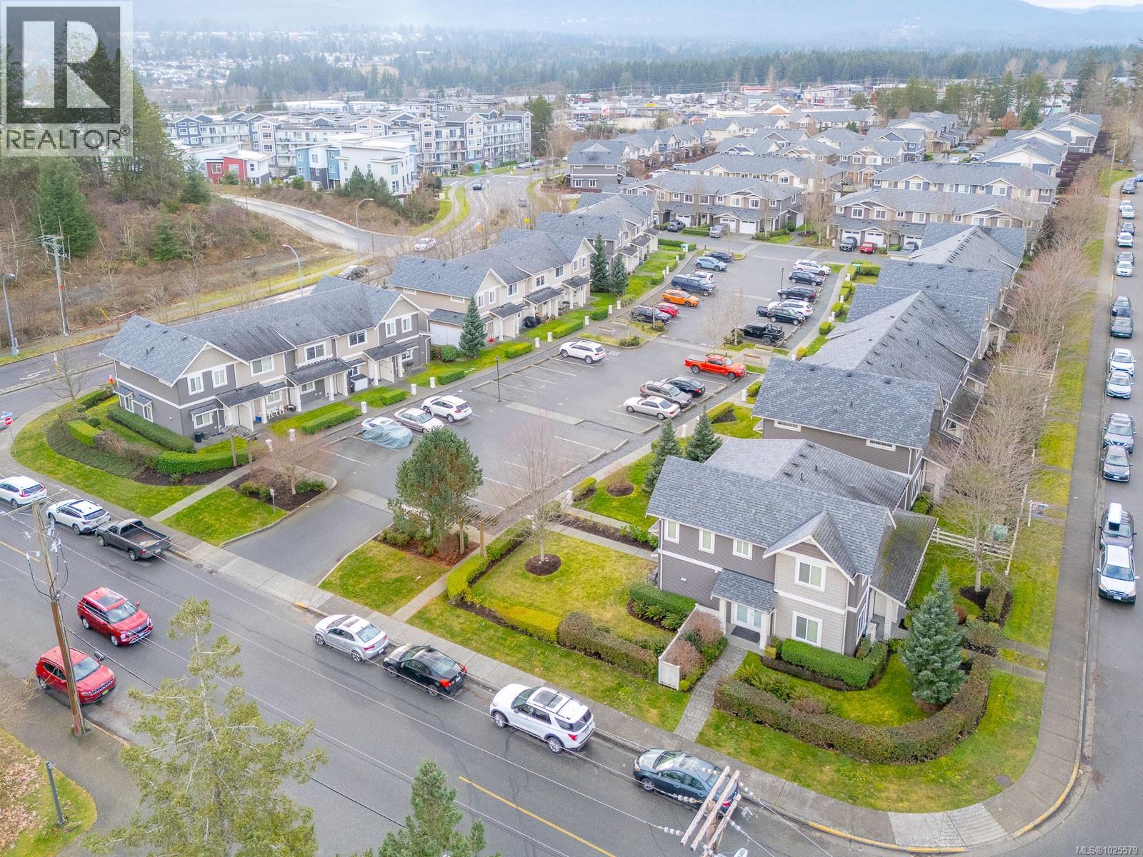 602 1675 Crescent View Dr, Nanaimo