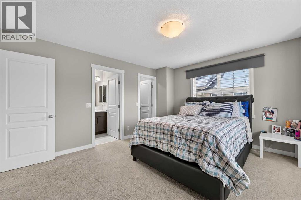 Single Family House for Sale in  McKenzie Towne Row SE McKenzie Towne Calgary 