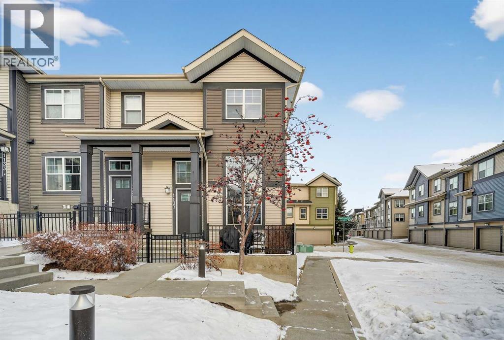 1137 McKenzie Towne Row SE, Calgary, Alberta