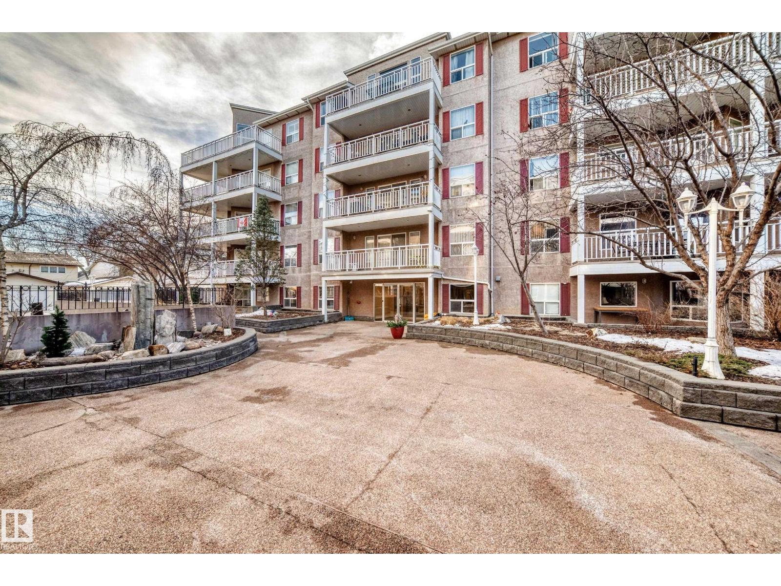 #205 10933 124 ST NW, Edmonton