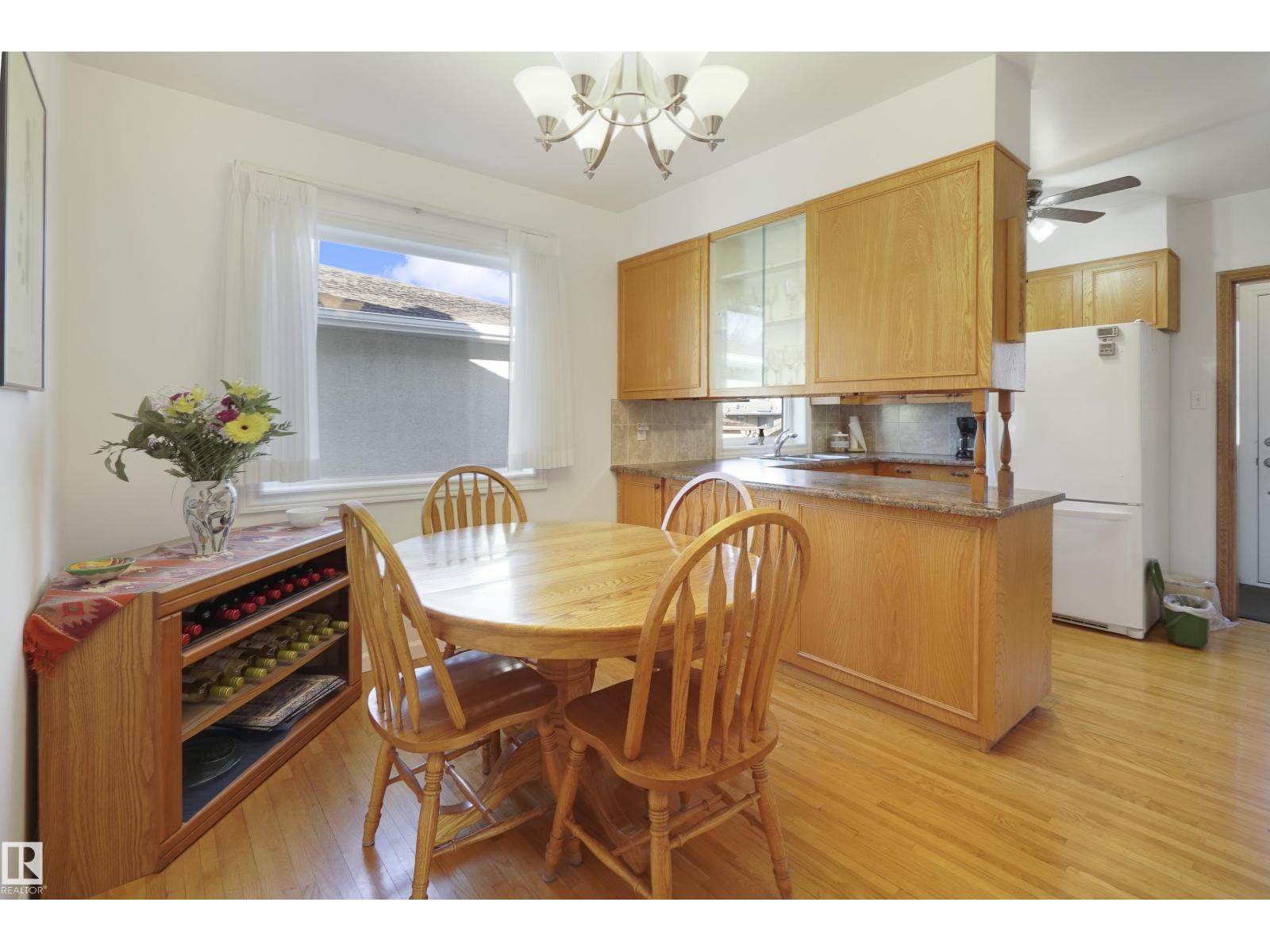 9723 75A ST NW, Edmonton