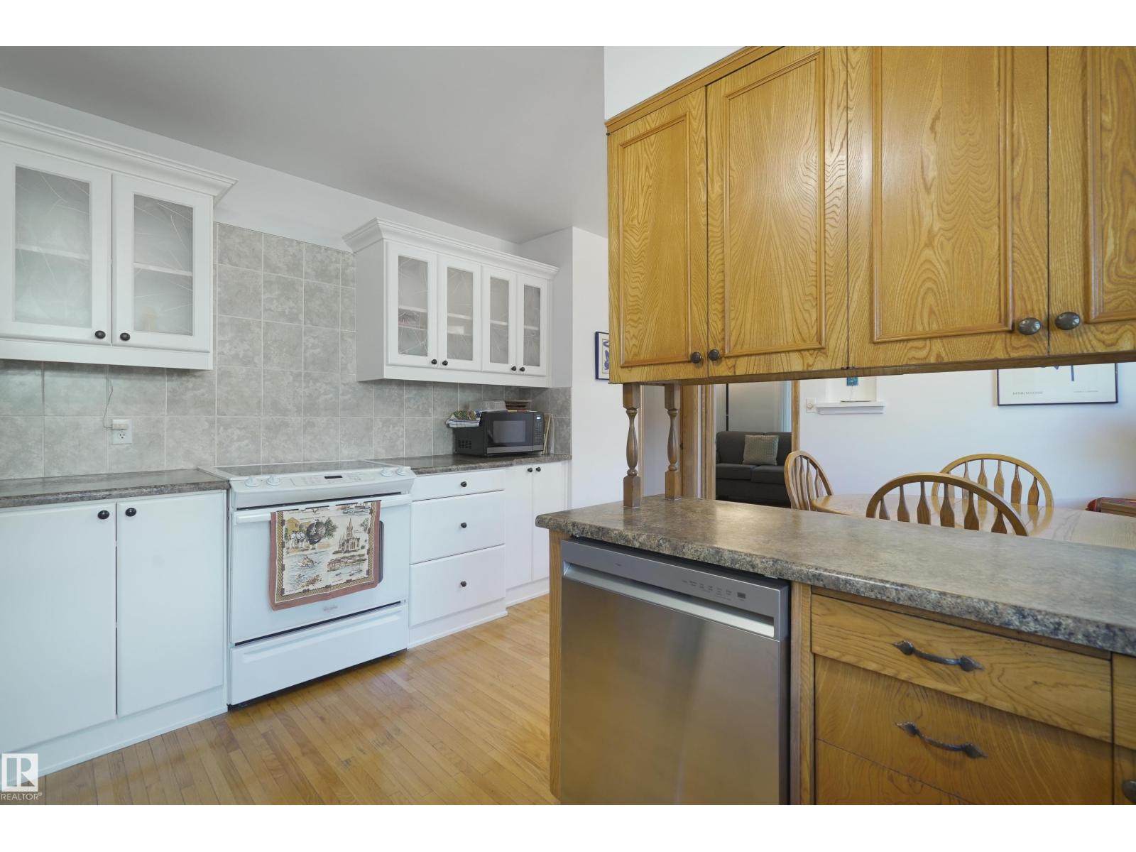 9723 75A ST NW, Edmonton