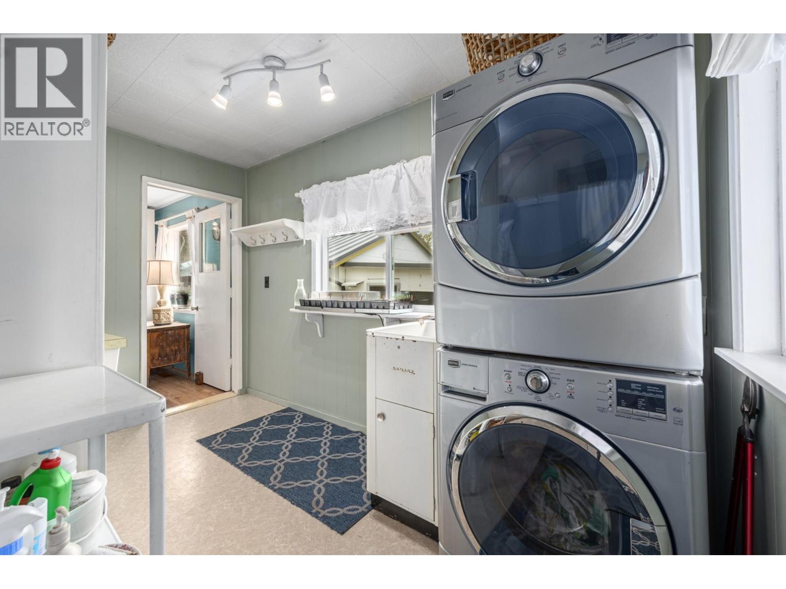 3669 STATION Street - 10
