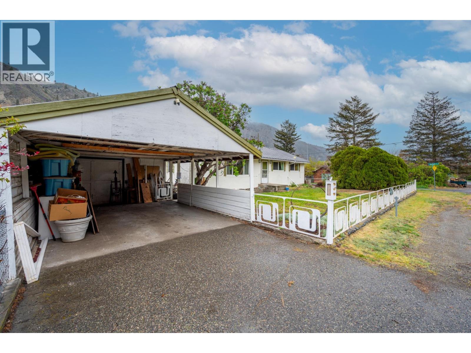 3669 STATION Street - 34