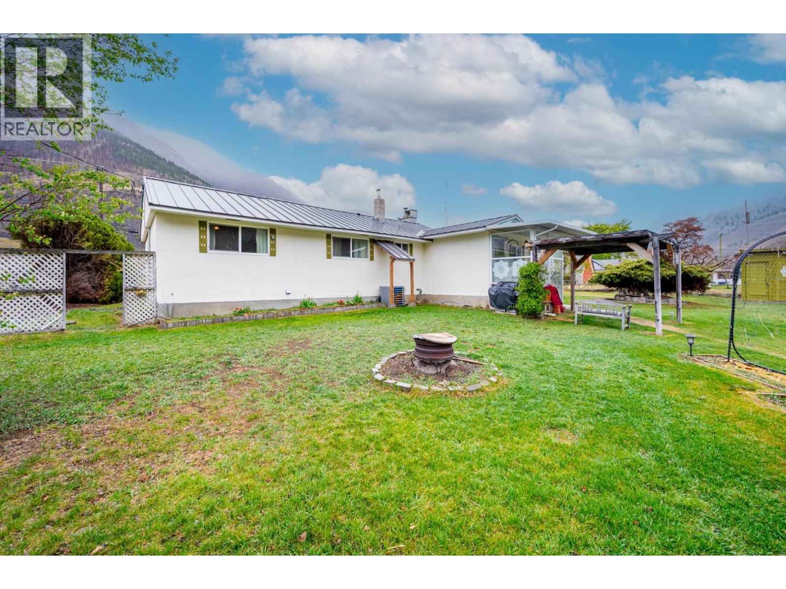 3669 STATION Street, Ashcroft